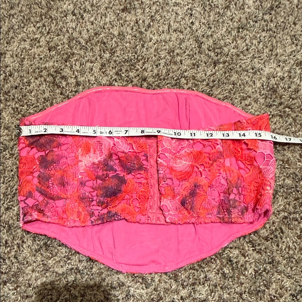 ROCOCO SAND
Corset Top In Fuchsia/Pink - Picture 10 of 10